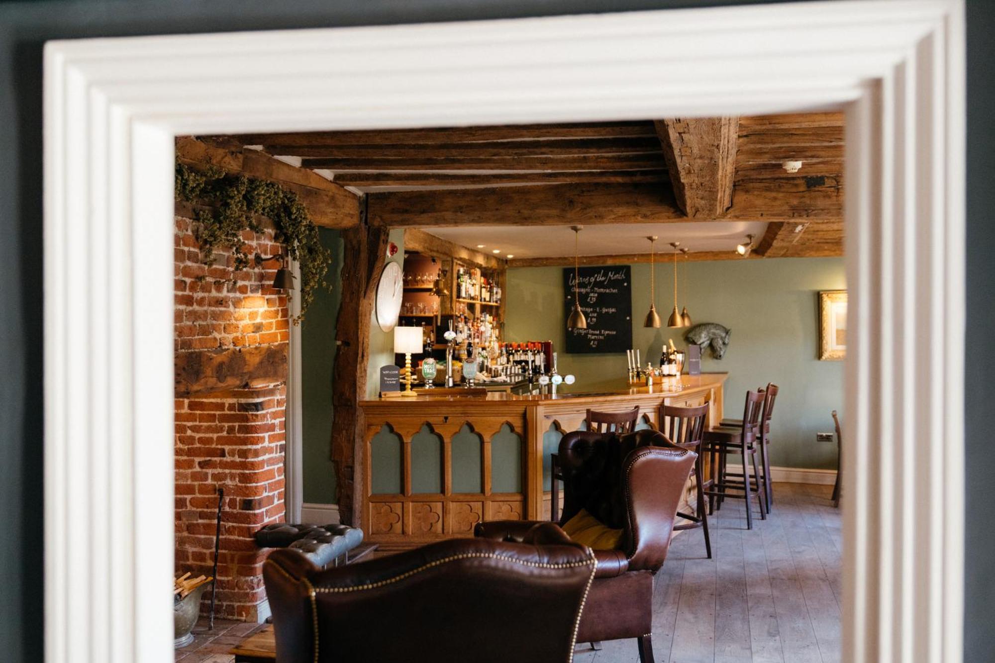 The Crown, Bildeston Hotel ภายนอก รูปภาพ