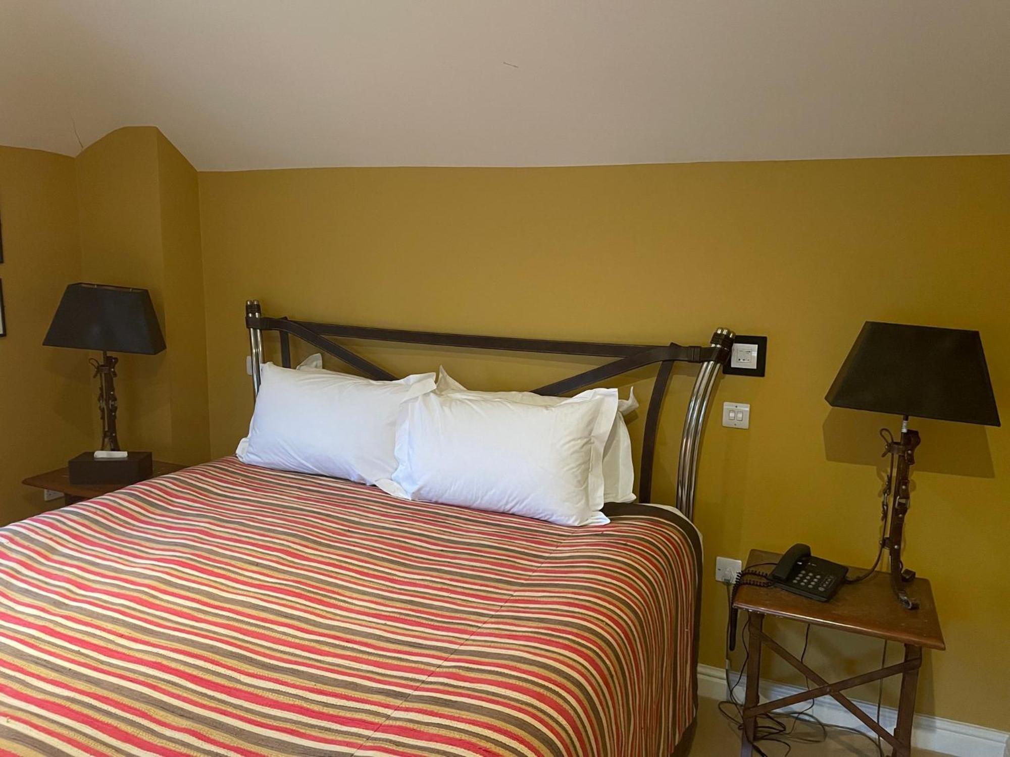 The Crown, Bildeston Hotel ภายนอก รูปภาพ