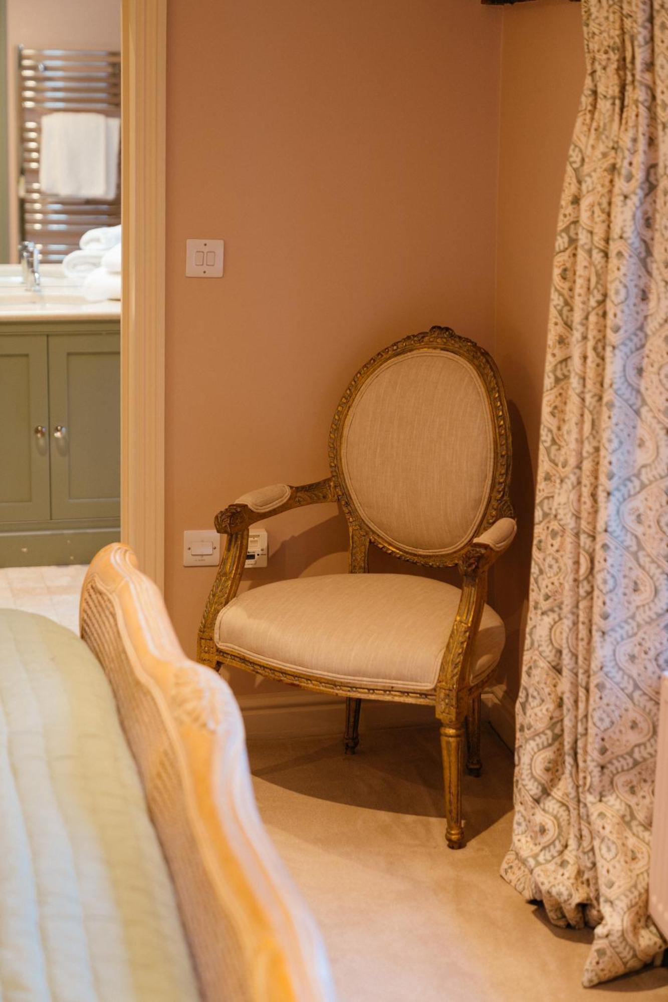 The Crown, Bildeston Hotel ภายนอก รูปภาพ