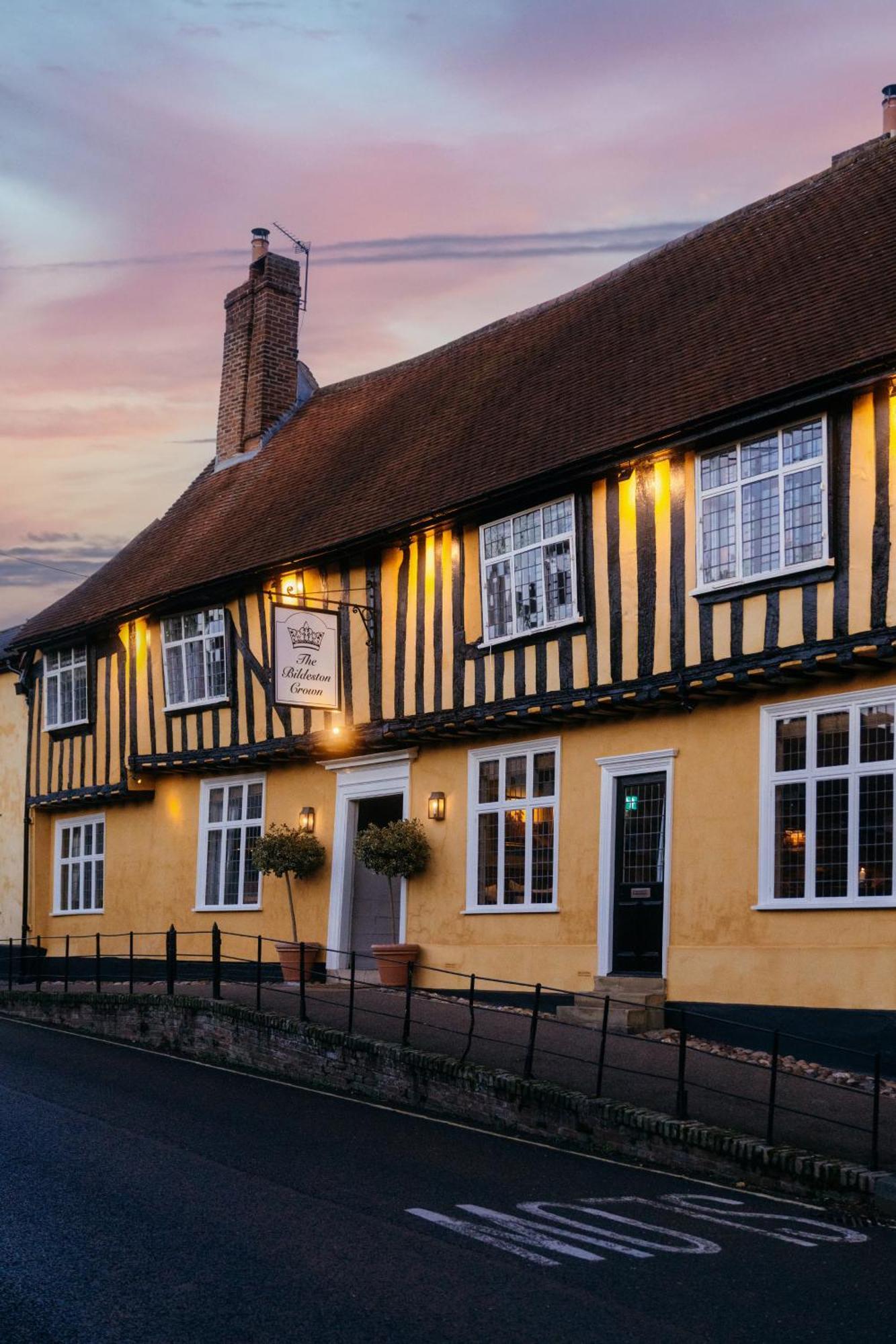 The Crown, Bildeston Hotel ภายนอก รูปภาพ