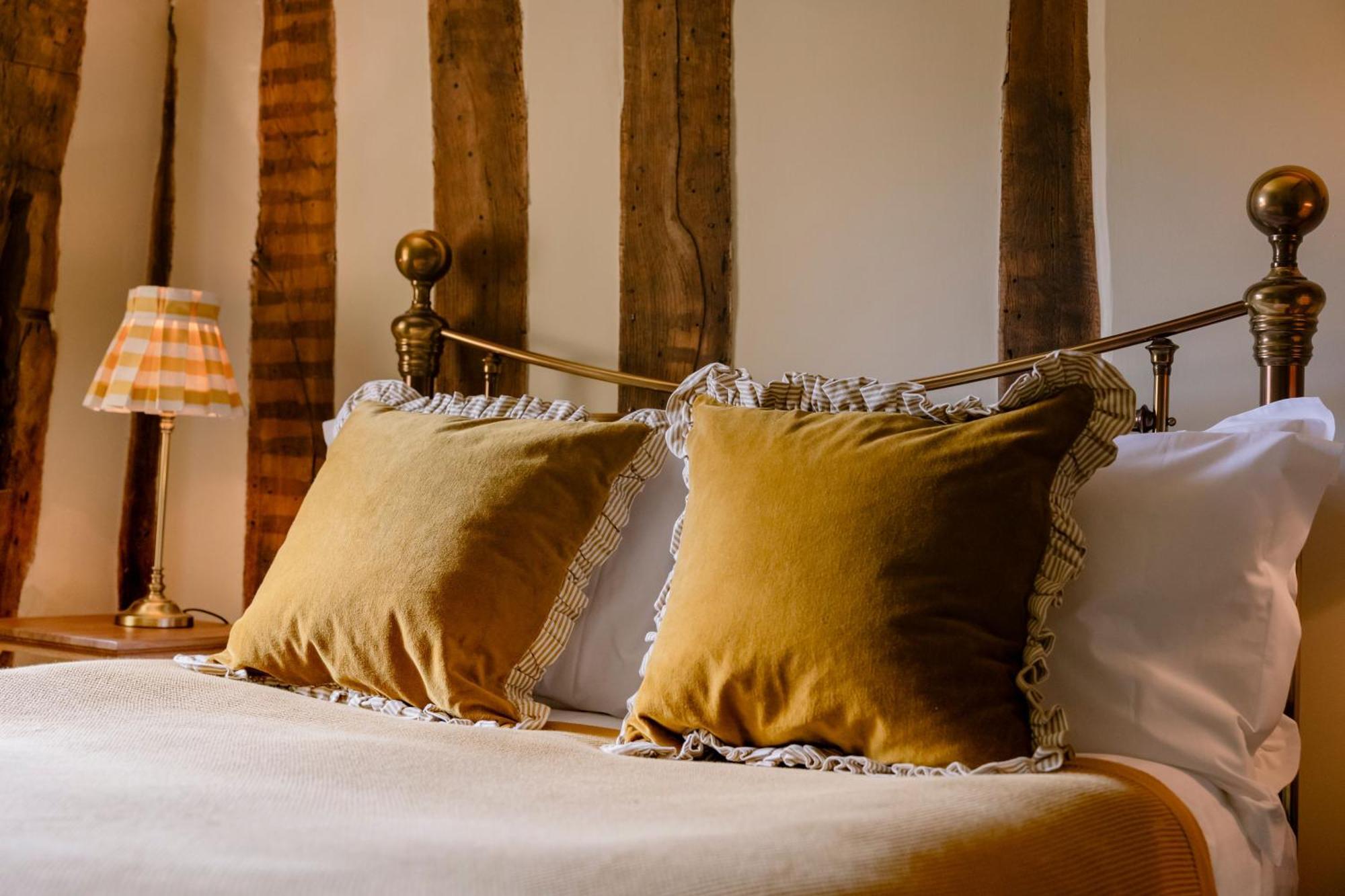 The Crown, Bildeston Hotel ภายนอก รูปภาพ