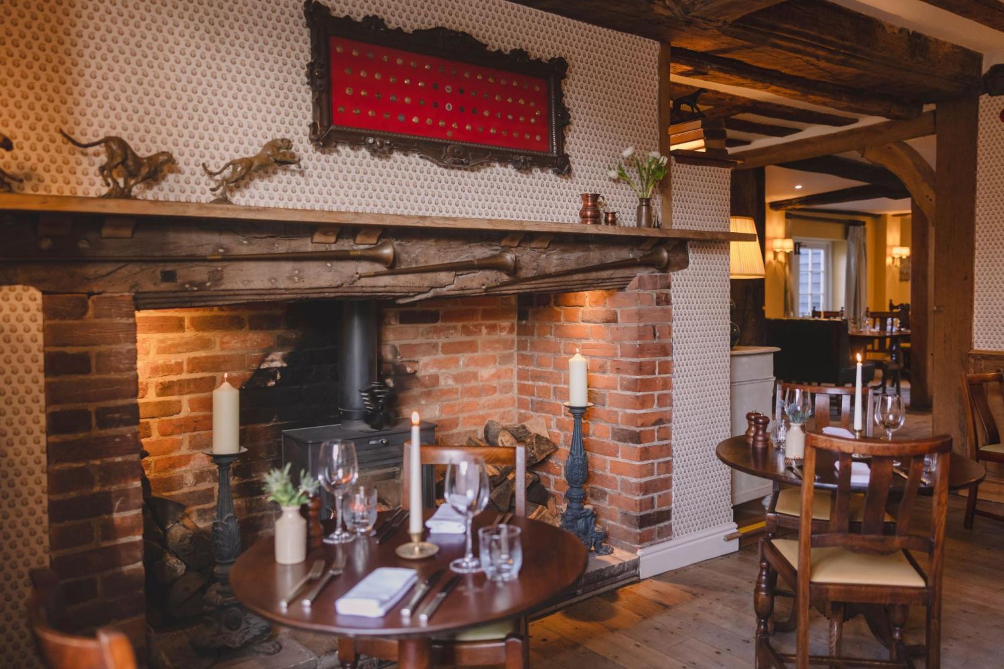 The Crown, Bildeston Hotel ภายนอก รูปภาพ